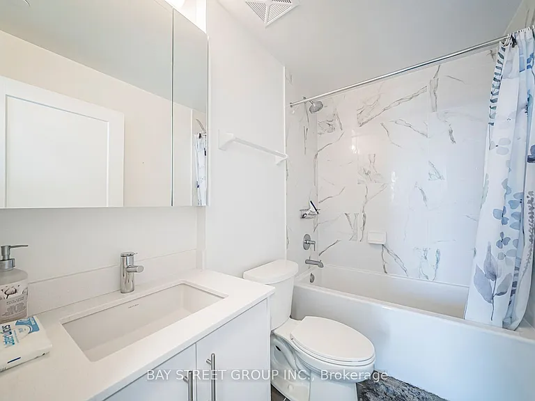 105 Oneida Cres #2509 — Photo 28