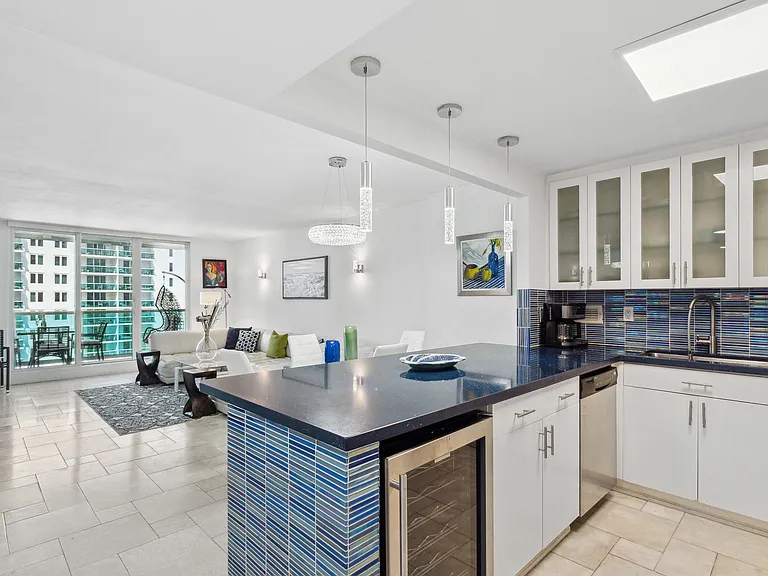 2301 Collins Ave #1015 — Photo 84