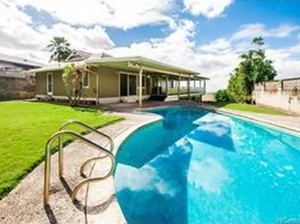 98-1401 Kaonohi St, Aiea, HI 96701
