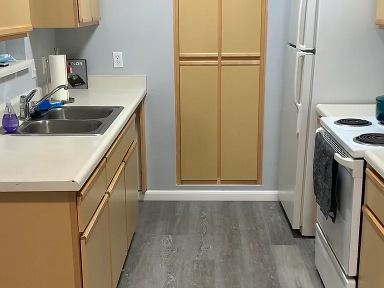 6850 Sharlands Ave #1023E — Photo 2