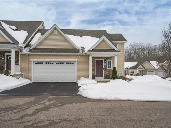 2 Justin Cir #C, Smithfield, RI 02917