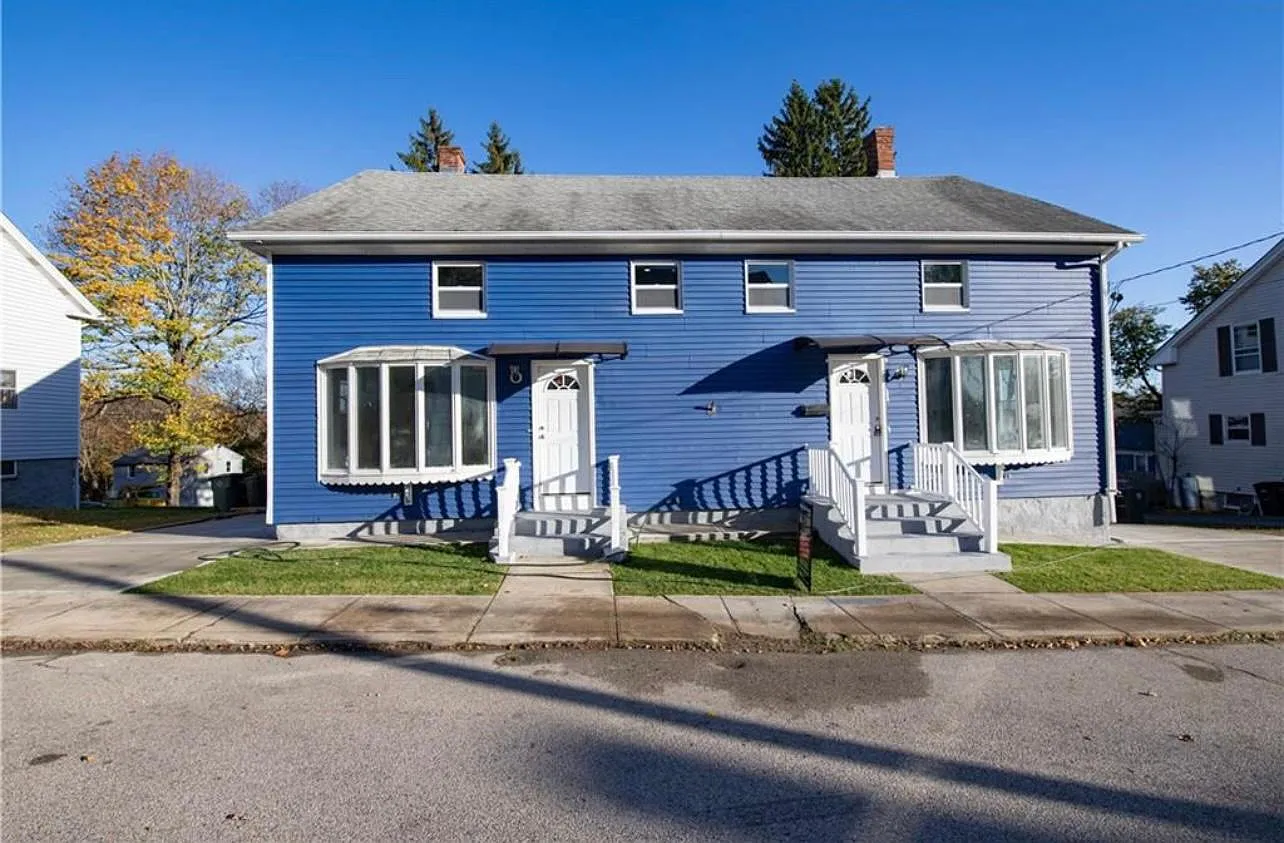 11 Highland Ave — Photo 1