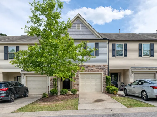 72 E Grove Point Dr, Clayton, NC 27527