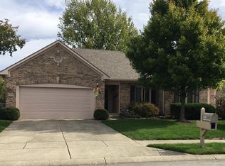 11559 Woodview East Dr, Carmel, IN 46032