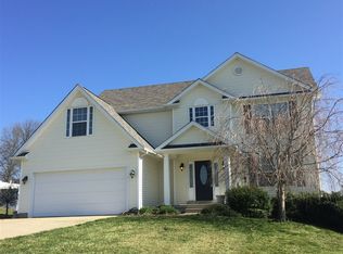 134 Trappers Ridge Ct, Vine Grove, KY 40175