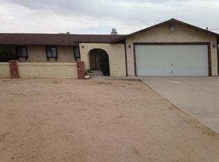 15212 Sycamore St, Hesperia, CA 92345