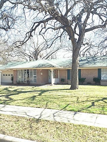 1st image of 624 Hartin Cir