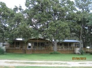 326 Terrace Hill Ln, Floresville, TX 78114