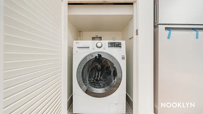 Rented by Nooklyn NYC LLC | media 9