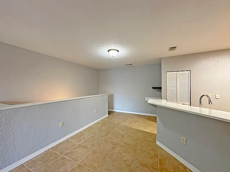160 SW Peacock Blvd #31-206 — Photo 8