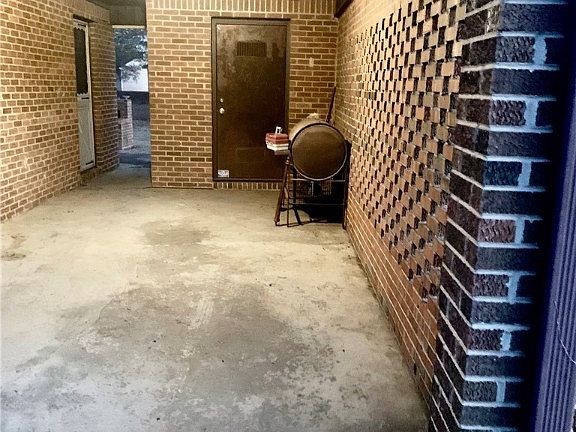5th image of 6907 34th St