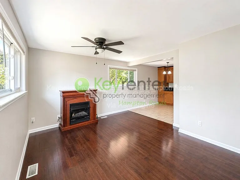 543 McLean St — Photo 6