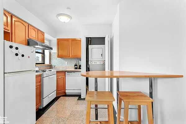 Rented by Brown Harris Stevens | media 8