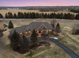 2923 Jonquil Trl N, Lake Elmo, MN 55042