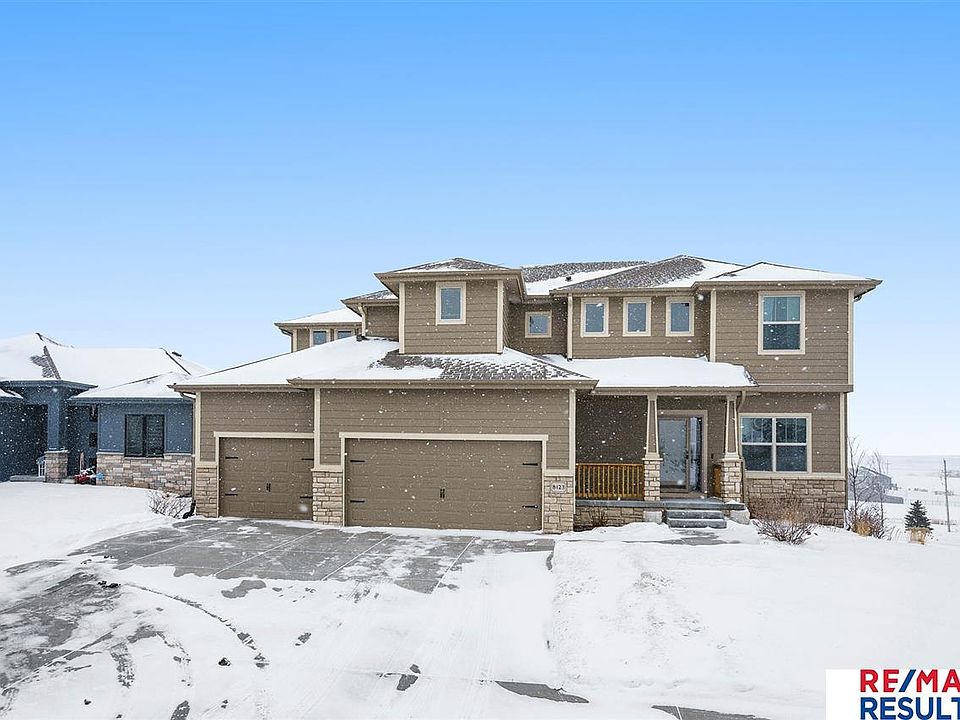 1st image of 8123 S 192nd Ave