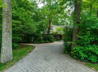 120 Woodland Dr, Powell, OH 43065