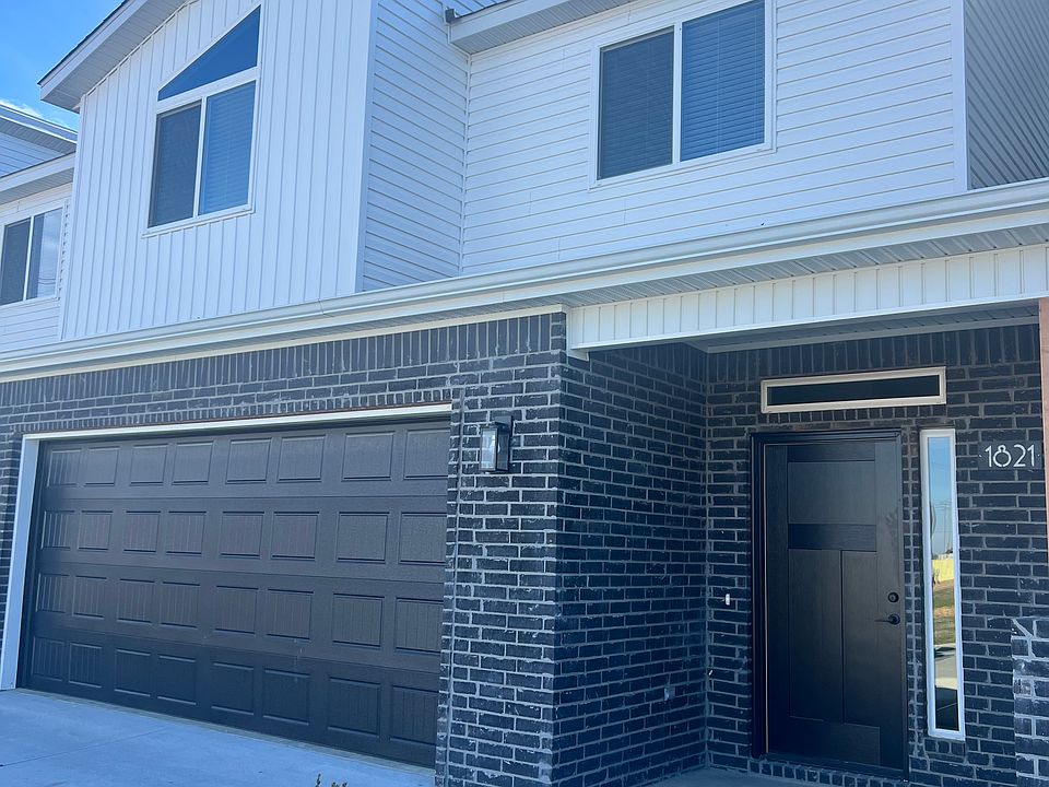 1st image of 1821 Lapis Ave