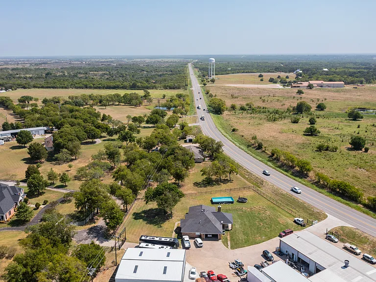 7610 S State Highway 34 — Photo 18