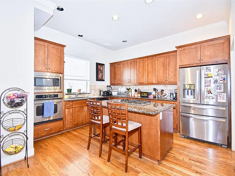 2406 Dorrington St #C — Photo 8