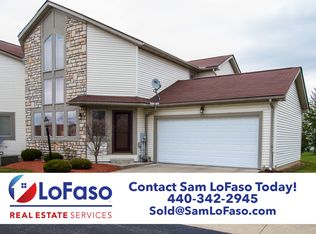 1815 Stone Manor Cir, Brunswick, OH