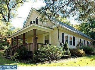 576 Howellville Rd, Berwyn, PA 19312