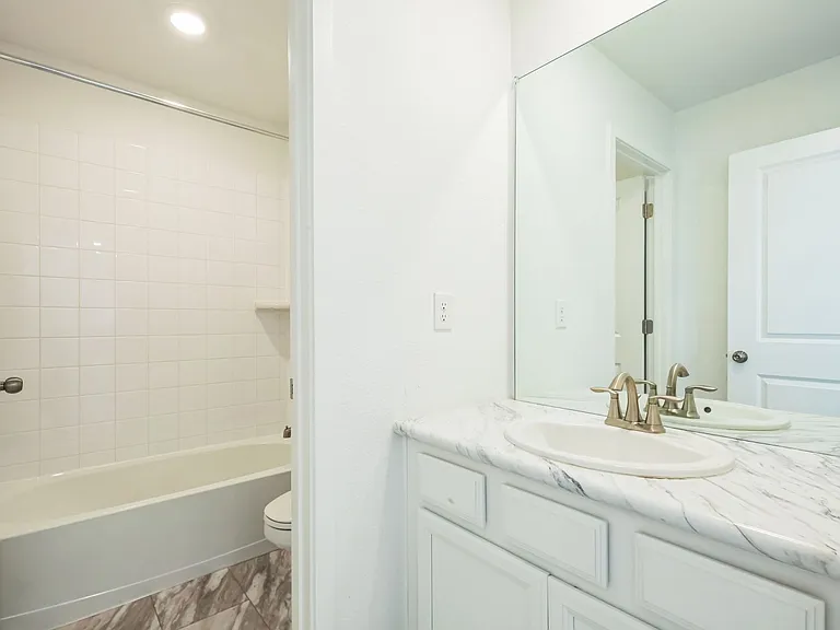 541 Byrd Aly — Photo 12