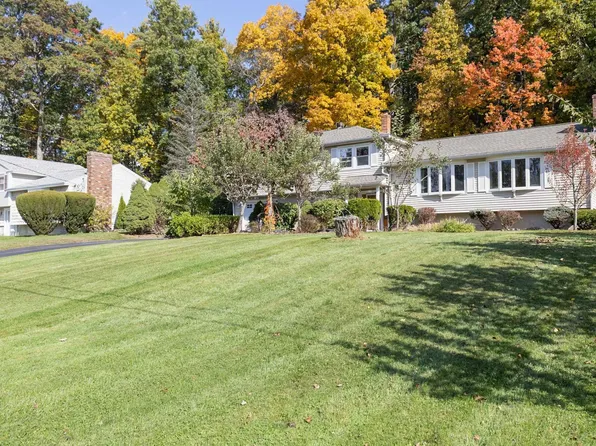 35 Cole Street, Salem, NH 03079