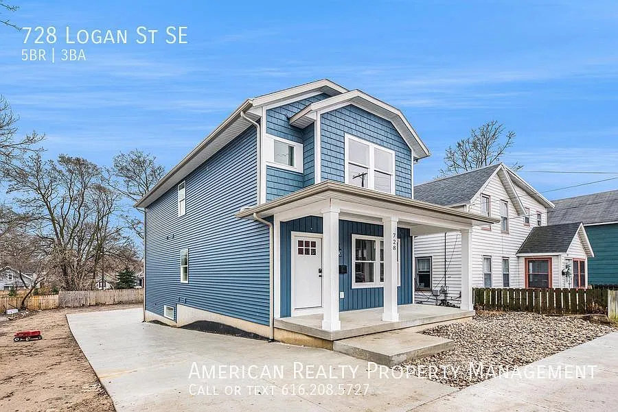 5 bed, 2400 sqft, $3,400 — Photo 2