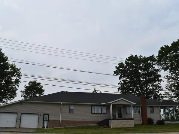 610 GlenDale Heights Rd, Glen Dale, WV 26041