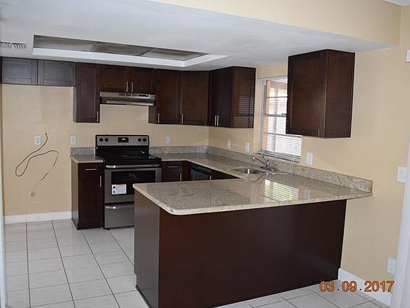 3rd image of 9015 Camino Villa Blvd