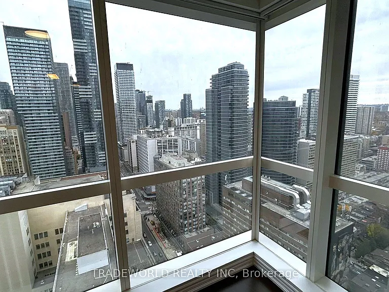 386 Yonge St #3101 — Photo 4