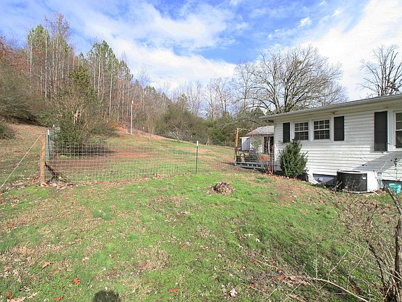 3rd image of 3099 E Highway 136