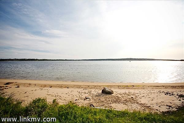Deeded access and use of sandy Menemsha Pond beach