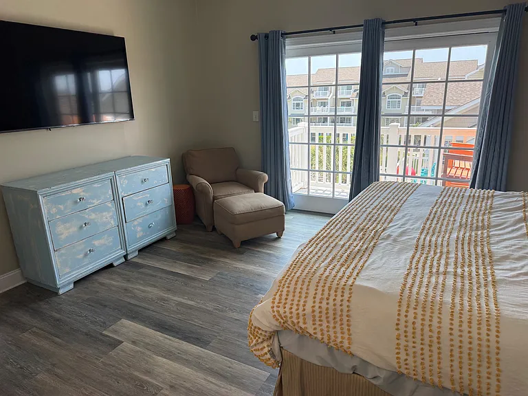 670 Saint Joseph St #204 — Photo 15