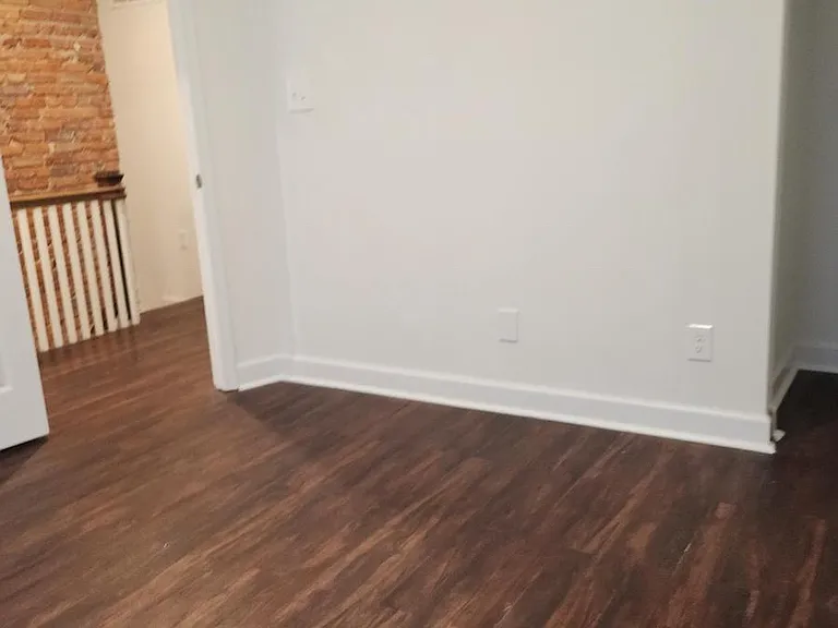 417 Irving St NW — Photo 9