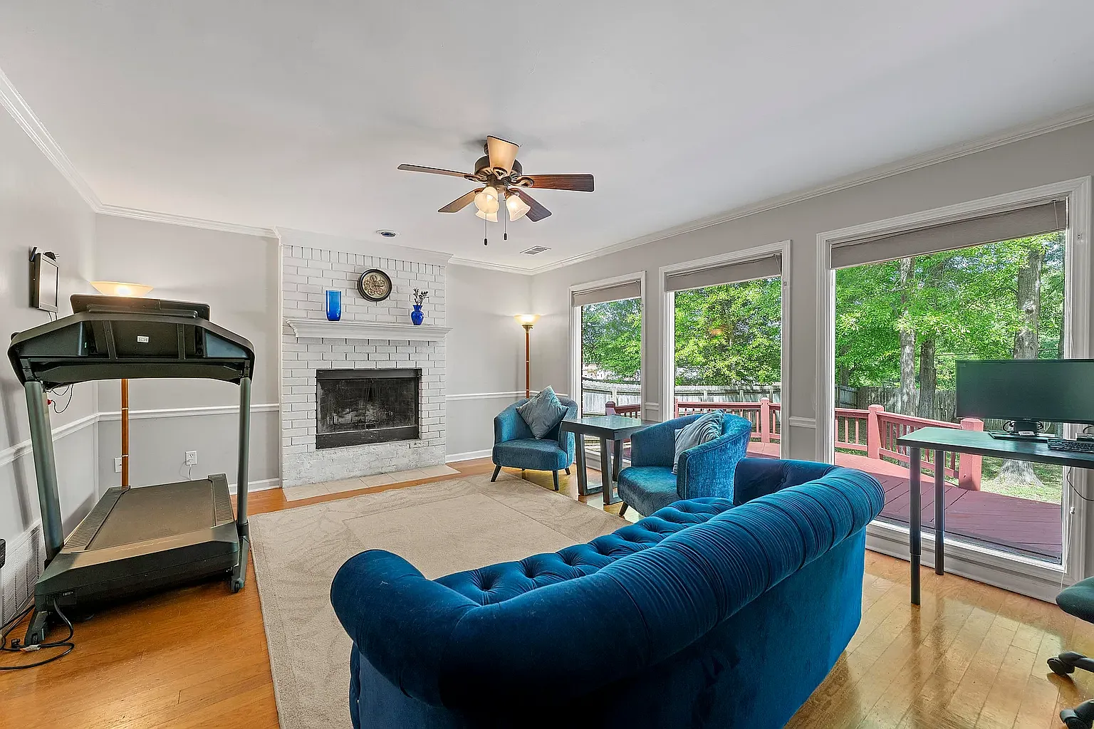 4 bed, 2045 sqft, $2,465 — Photo 4