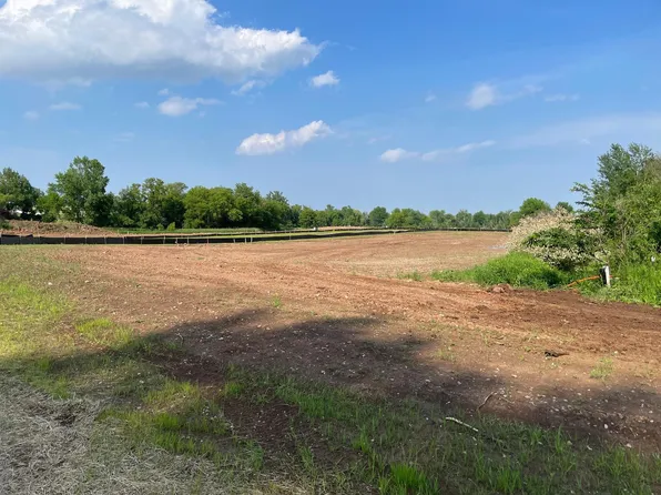 W7046 Otis Dr, Greenville, WI 54942