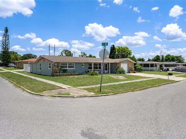 4934 Daphne St, New Port Richey, FL 34652