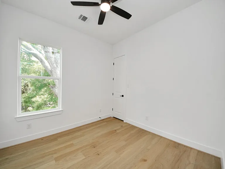 7117 Eastwood St — Photo 21