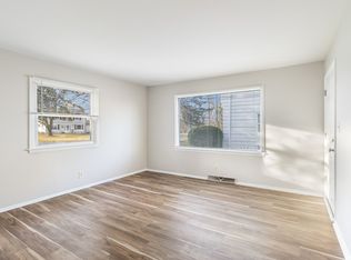 W166N9182 Grand Ave #1, Menomonee Falls, WI 53051