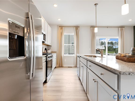 7th image of this home