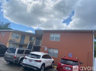 1950 SW 69th Ave, Hollywood, FL 33023