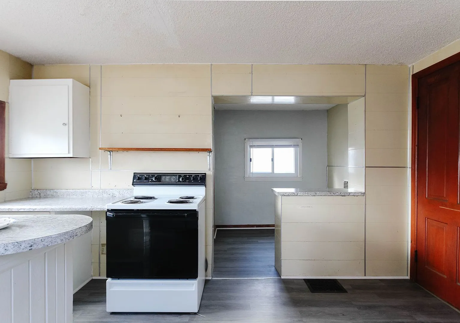 1801 W Main St - Steps from Ball State! Spacious 4BR Home with Hardwood Floors & Room to Gather!! — Photo 1
