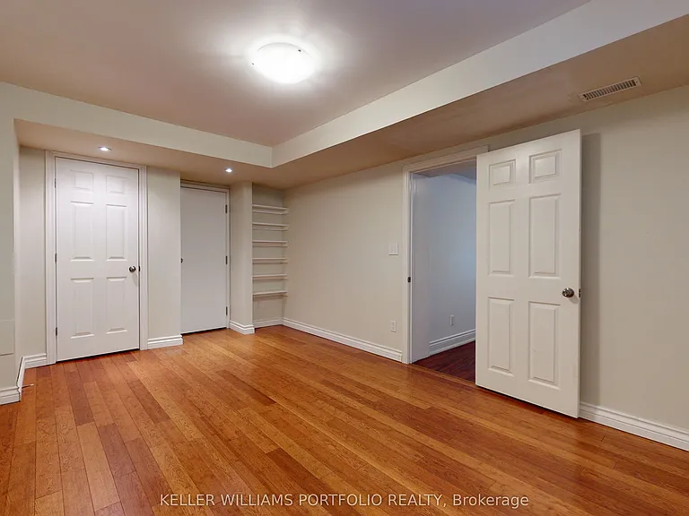 546 Eglinton Ave E #5 — Photo 39