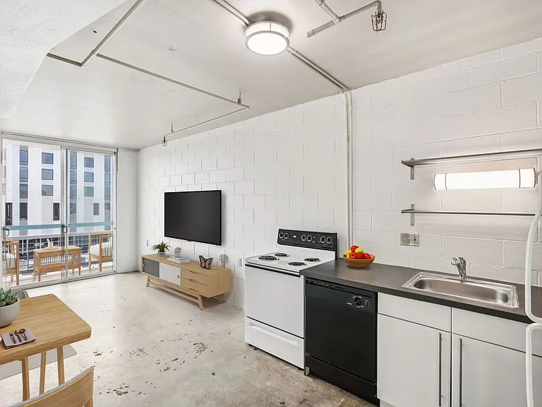 One North Fifth Apartments — Photo 22
