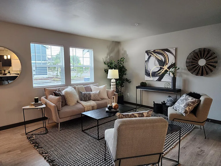 1039 Cedar Ave #103 — Photo 12