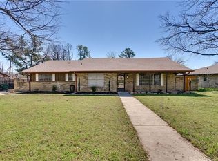 2907 Brookhollow Dr, Denton, TX 76207