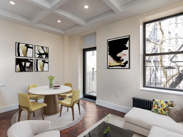 921 Washington Avenue image 1 of 10