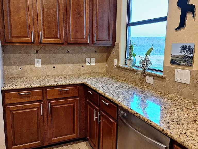 1690 Hickory Creek Rd — Photo 4