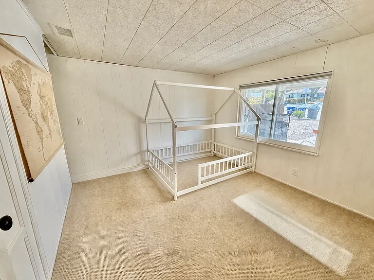 3586 Trophy Dr — Photo 17
